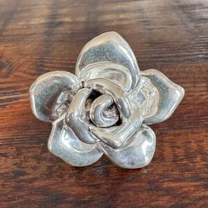 Bat Ami Sterling Silver Rose Statement Ring. Size 8.